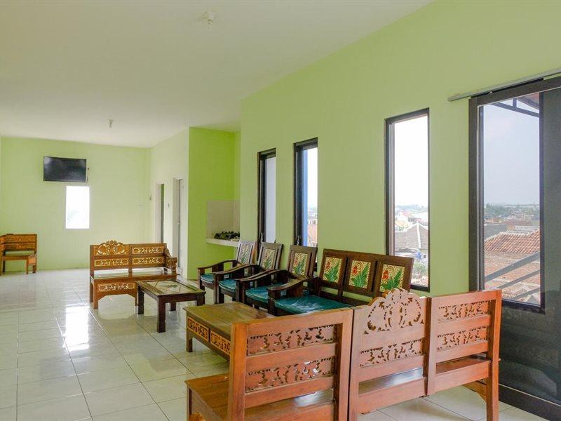 SPOT ON 2081 Sriwijaya Family Residence Lawang Dış mekan fotoğraf